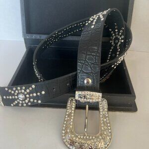 Women`s Belt